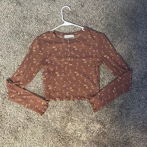 Coral lettuce trimmed top from Popular 21